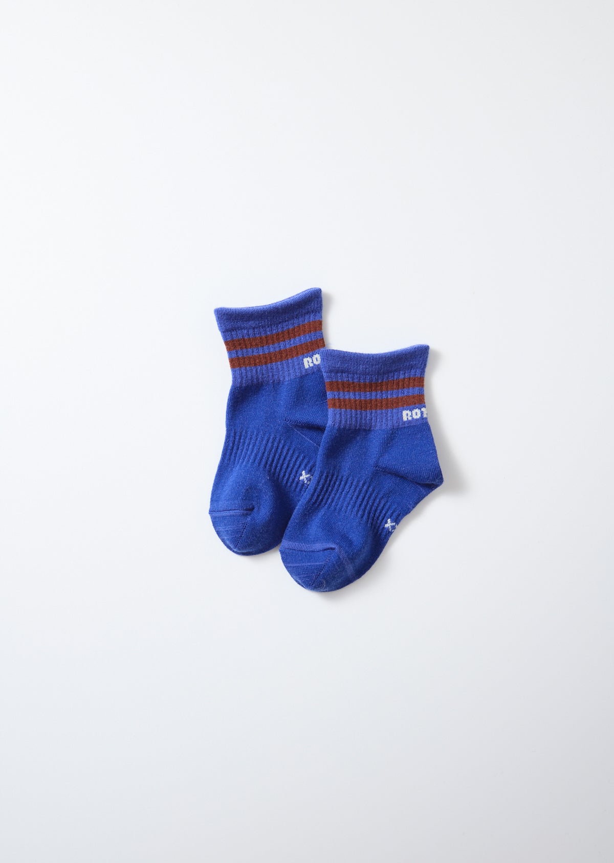 D.BLUE / BROWN