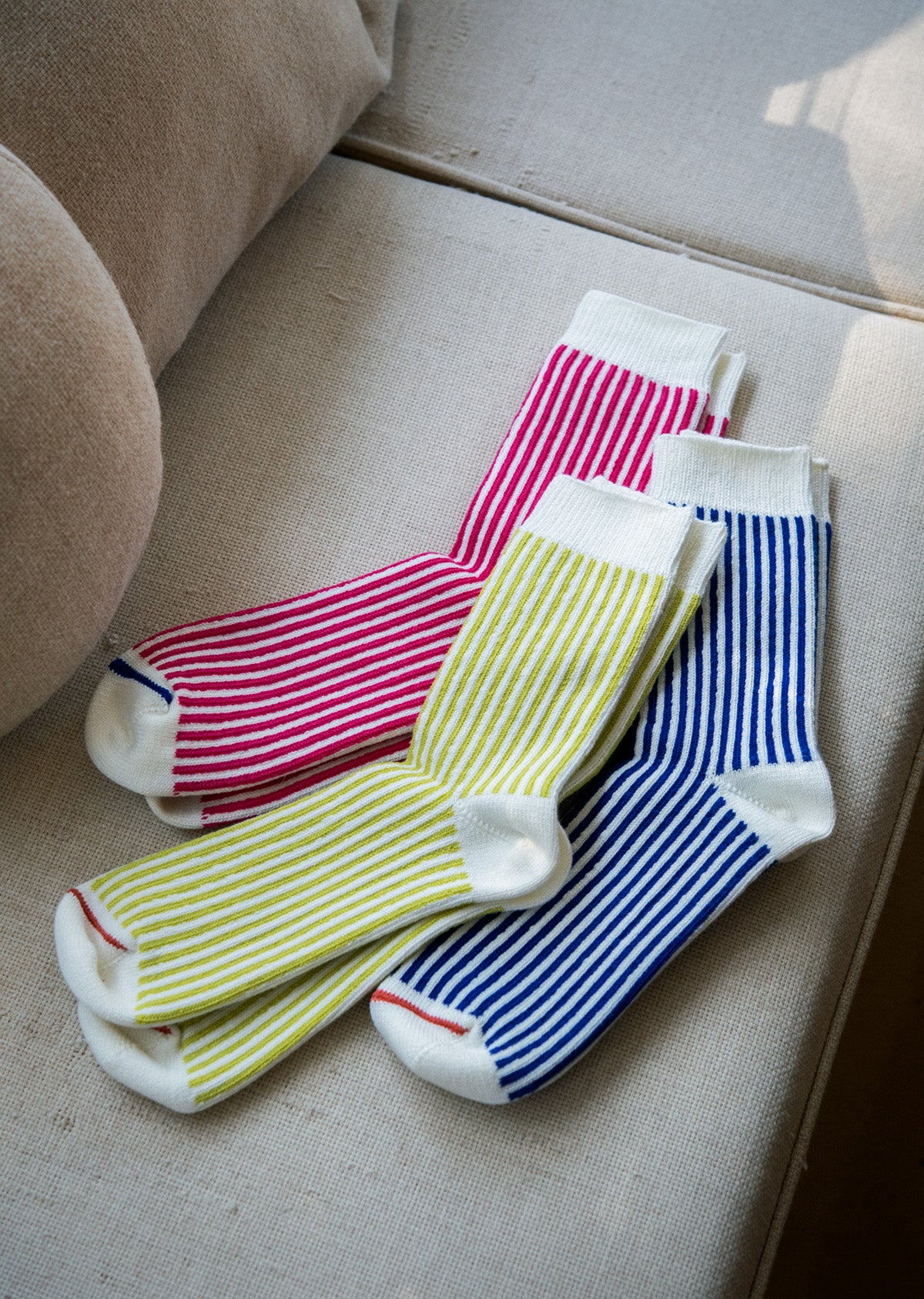 バーチカル ストライプソックス - R1586｜靴下｜ROTOTO 公式通販