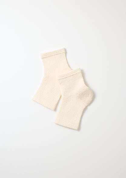 RAW WHITE