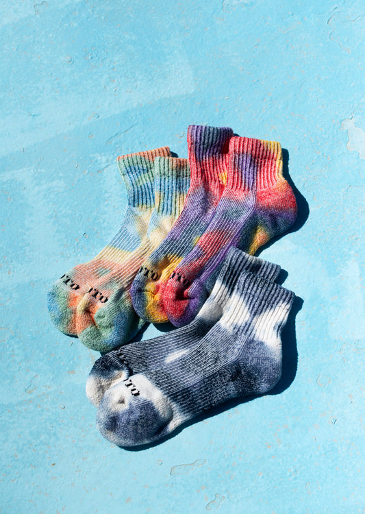 HEMP/ORGANIC COTTON PILE ANKLE SOCKS”TIE DYE”