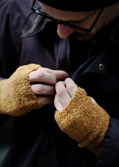 SEAMLESS HAND WARMER　”WOOL FLEECE”