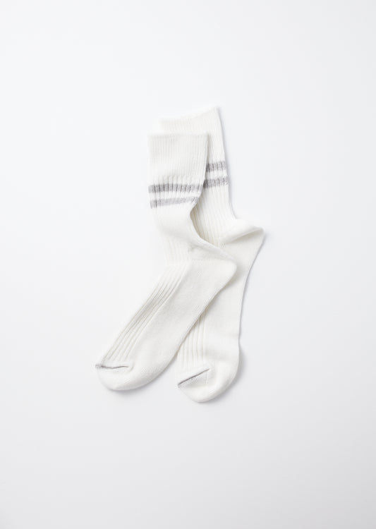 WHITE / GRAY